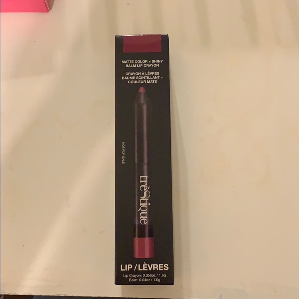 Trestique Lip Product